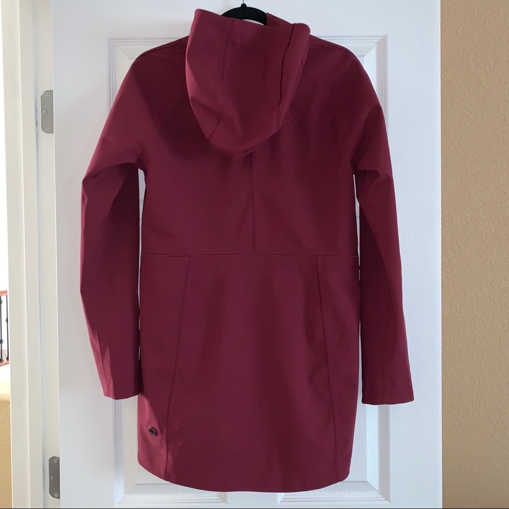 Lululemon Jacket - Picture 5 of 9